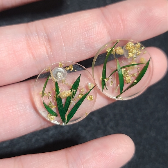 Dried Flower Press Earrings - Picture 2 of 2